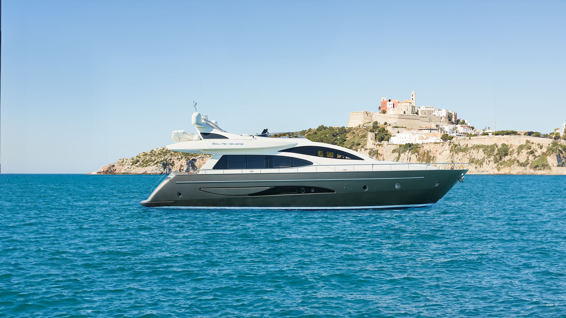 Yacht Brokerage Ibiza Riva Venere 75