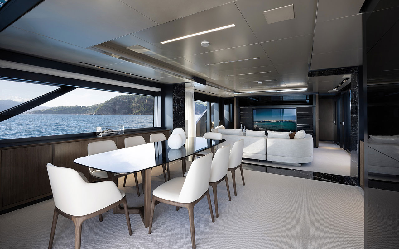 Yacht Brands Riva 102 Corsaro Super main deck dining