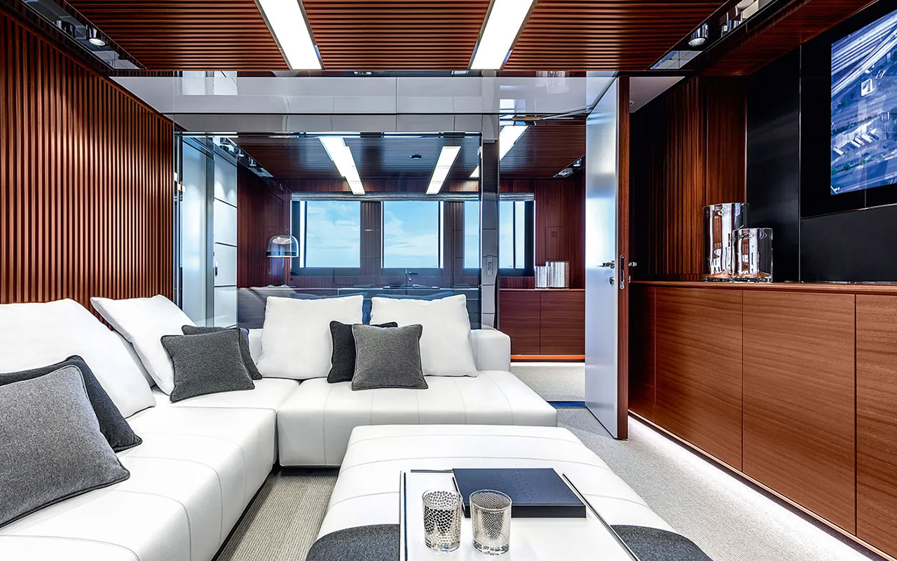 Yacht Brands Riva 50 Metri main deck master cabin lounge