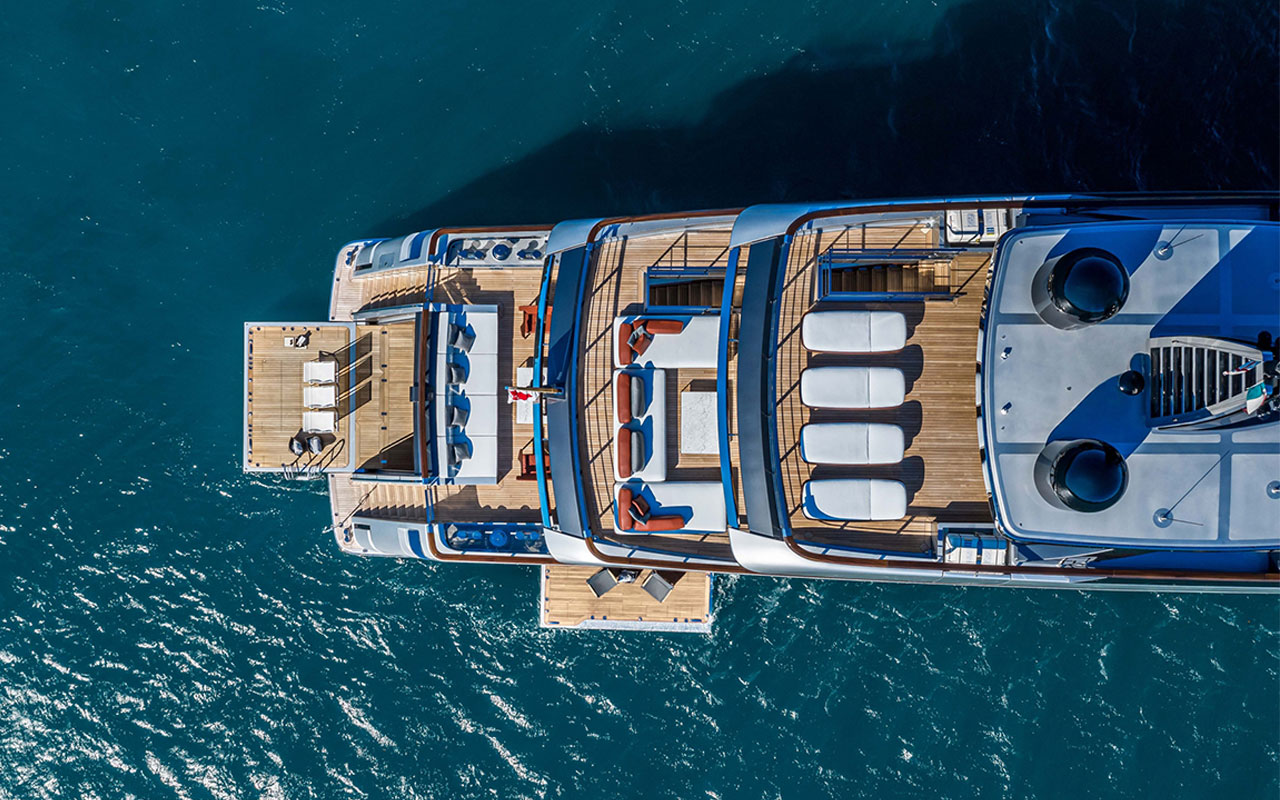 Yacht Brands Riva 50 Metri stern