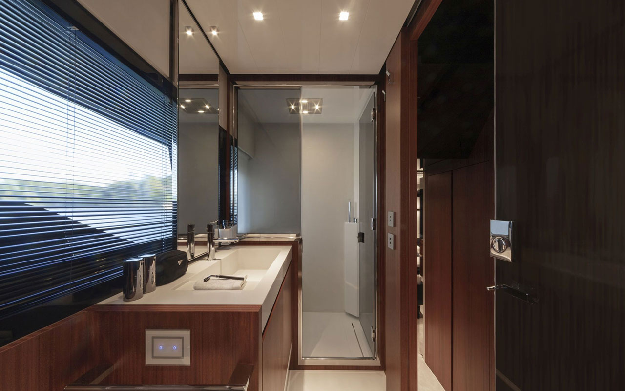 Yacht Brands Riva 66 Ribelle lower deck bathroom
