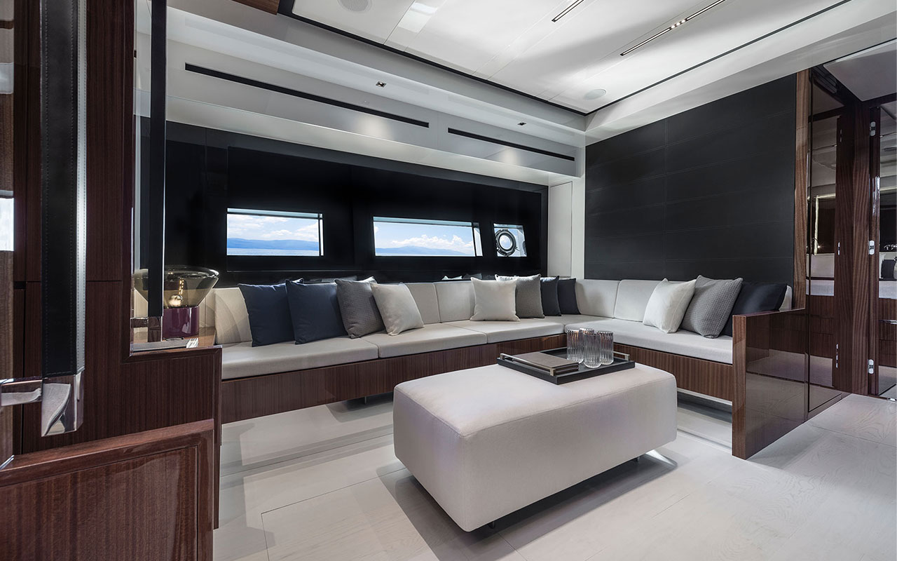 Yacht Brands Riva 76 Bahamas Super lower deck lounge
