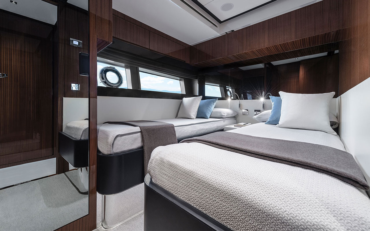Yacht Brands Riva 76 Bahamas Super lower deck twin cabin