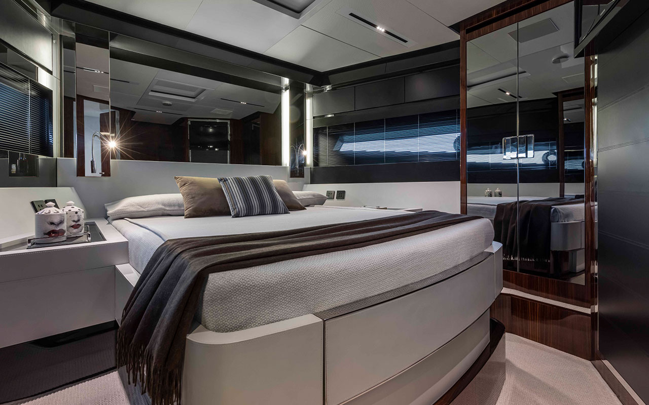 Yacht Brands Riva 76 Perseo Super lower deck VIP cabin