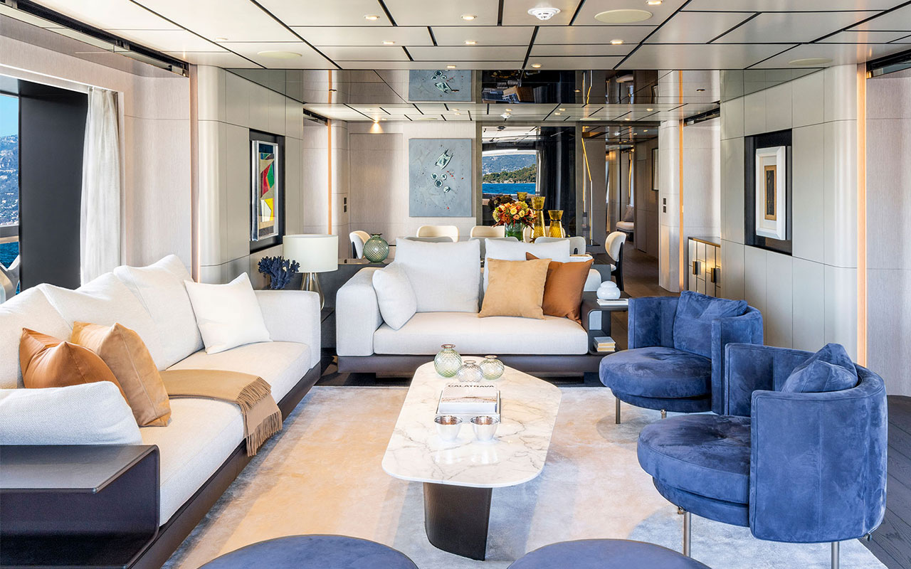 Yacht Brands Custom Line 140 main deck salon