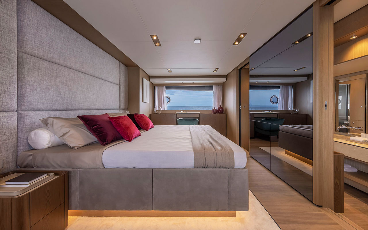 Yacht Brands Ferretti Yachts 1000 main deck master cabin classic