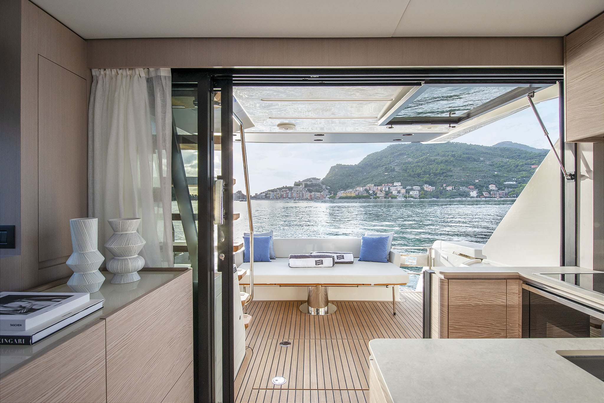 Yacht Brands Ferretti Yachts 500 main deck salon contemporary