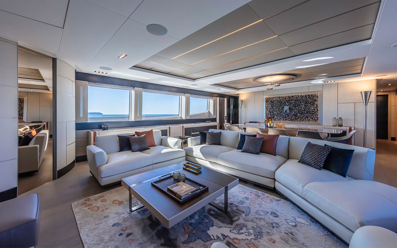 Yacht Brands Pershing 140 main deck salon