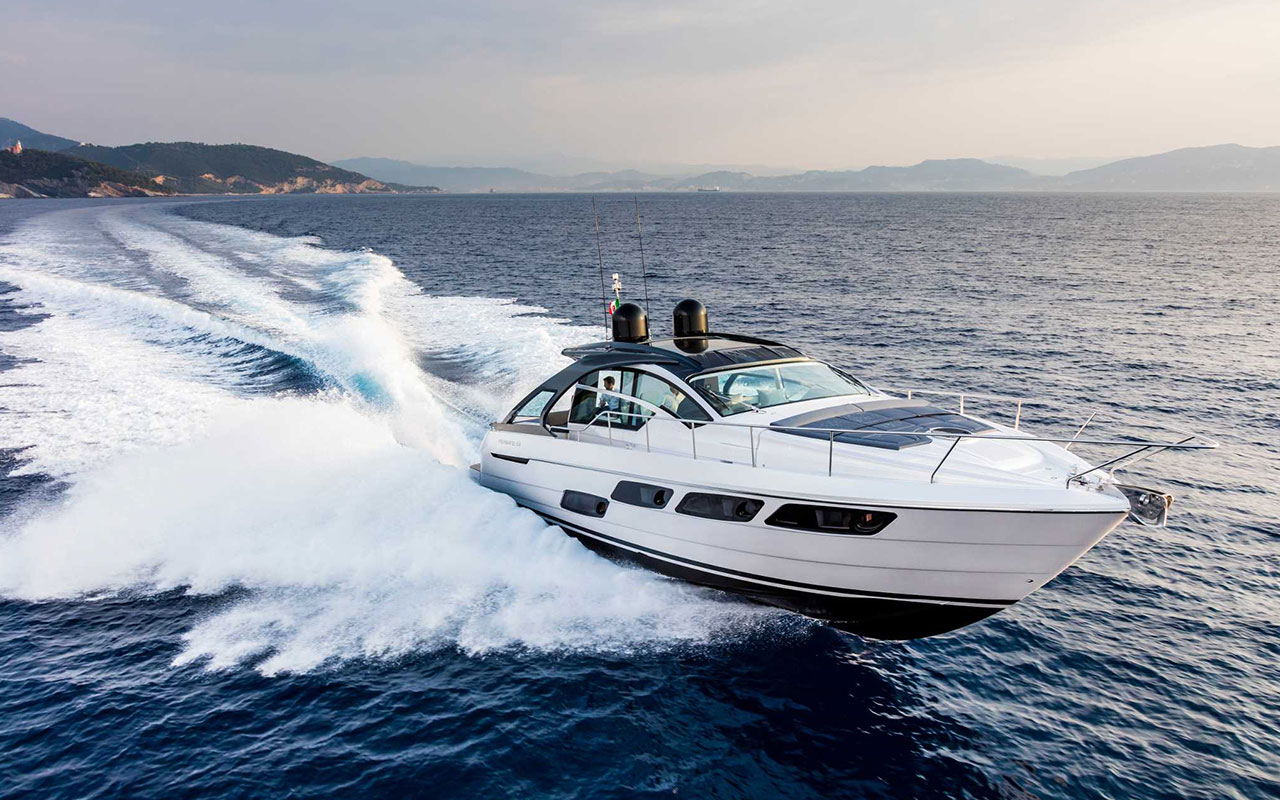 Yacht Brands Pershing 5X exterior
