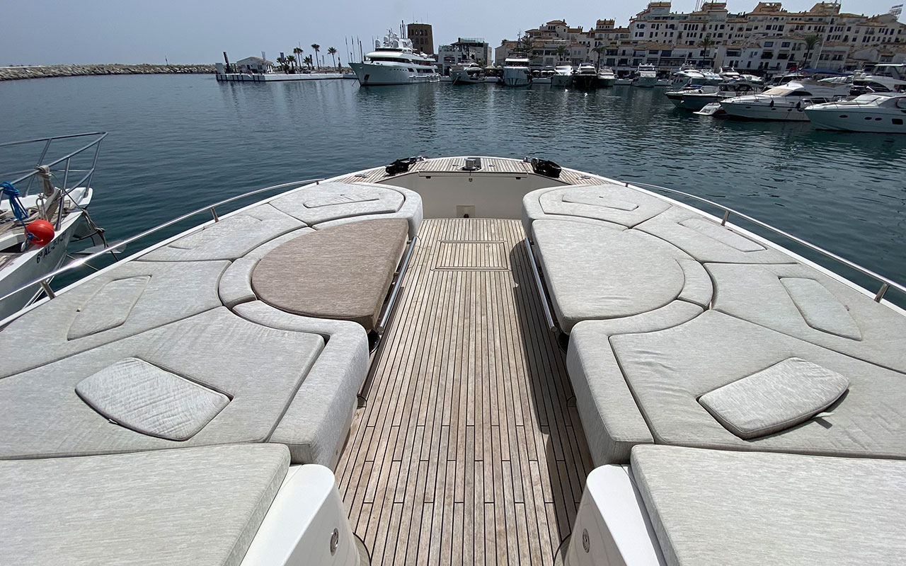 Yacht Brokerage Monte Carlo 76 bow