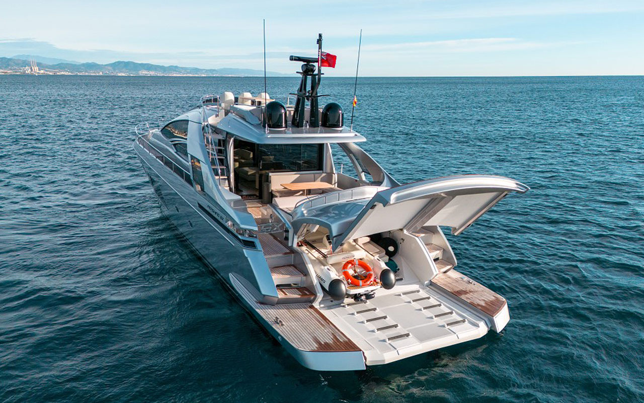 Yacht Brokerage Pershing 8X exterior