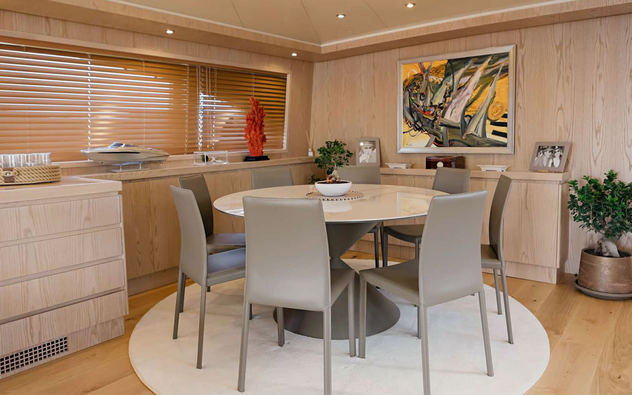 Yacht Charter Greece Falcon 90 salon dining