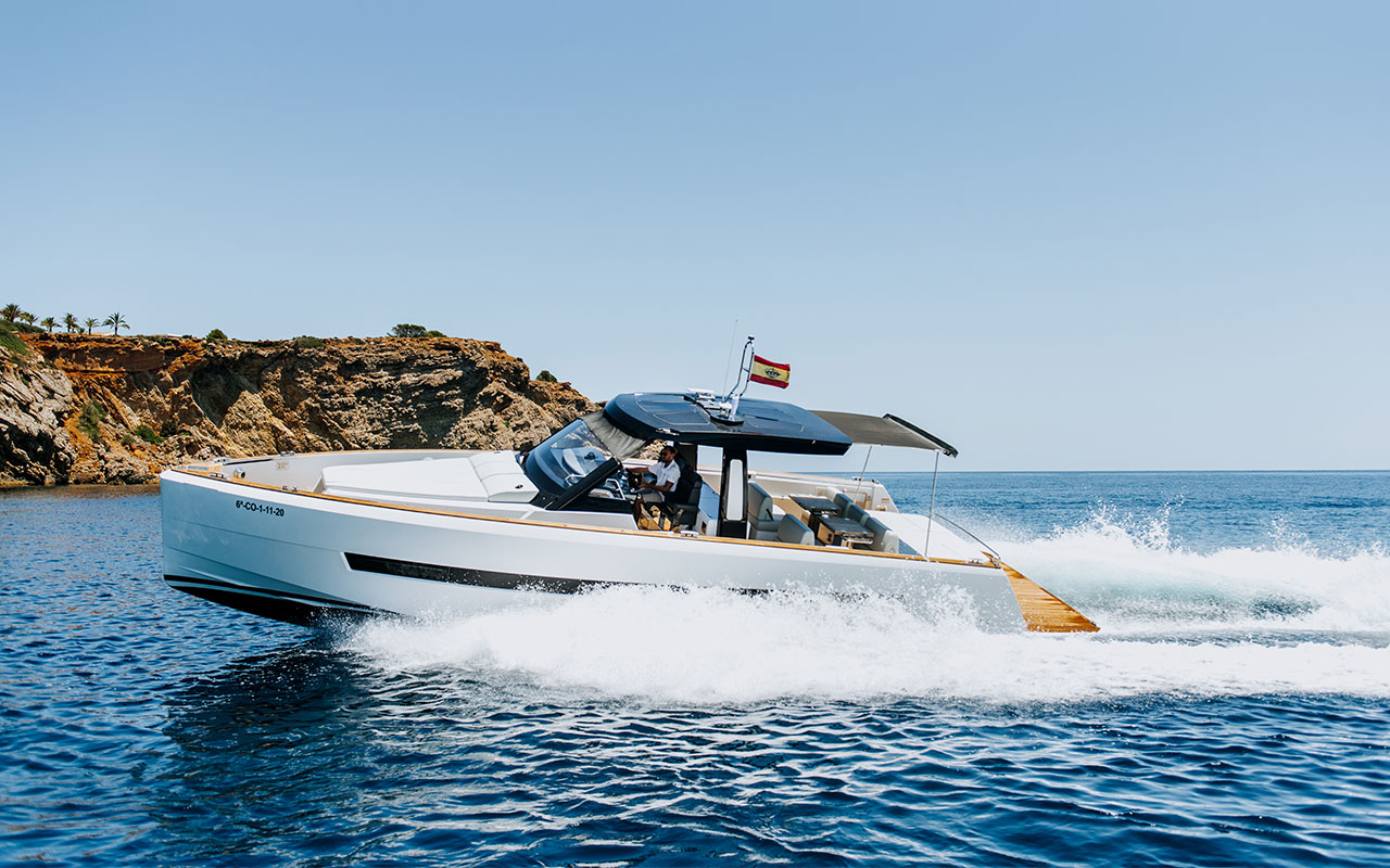 Yacht Charter Ibiza Fjord 44 exterior
