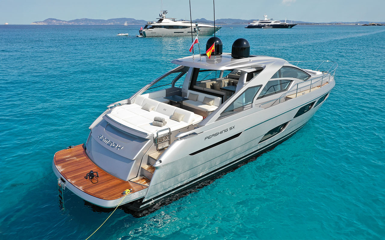 Yacht Charter Ibiza Pershing 5X exterior