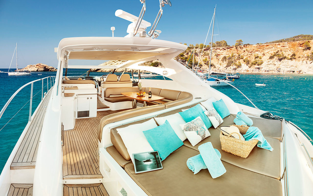 Yacht Charter Ibiza Princess V58 exterior