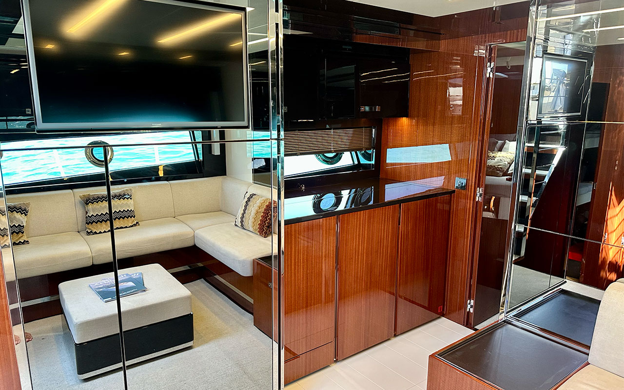 yacht Charter Ibiza Riva 56 Rivale interior