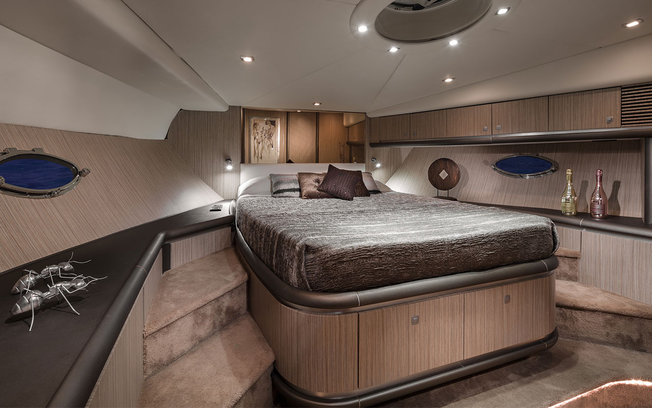 Yacht Charter Ibiza Sunseeker Predator 68 VIP cabin