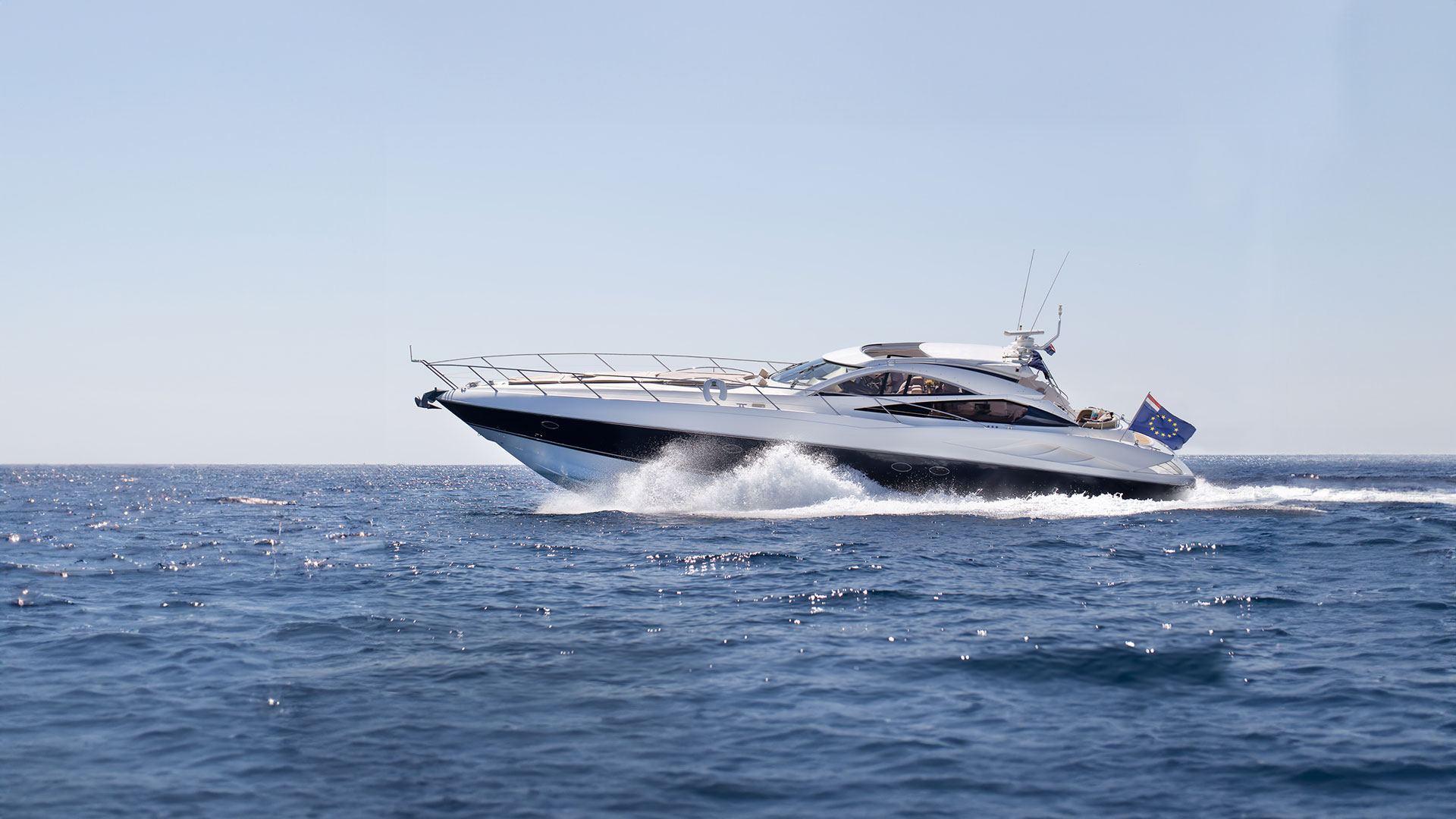 Yacht Charter Ibiza Sunseeker Predator 68