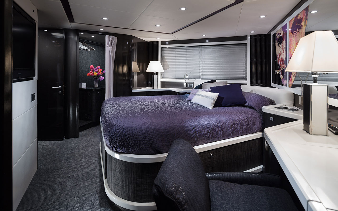 Yacht Charter Ibiza Sunseeker Predator 82 lower deck master cabin