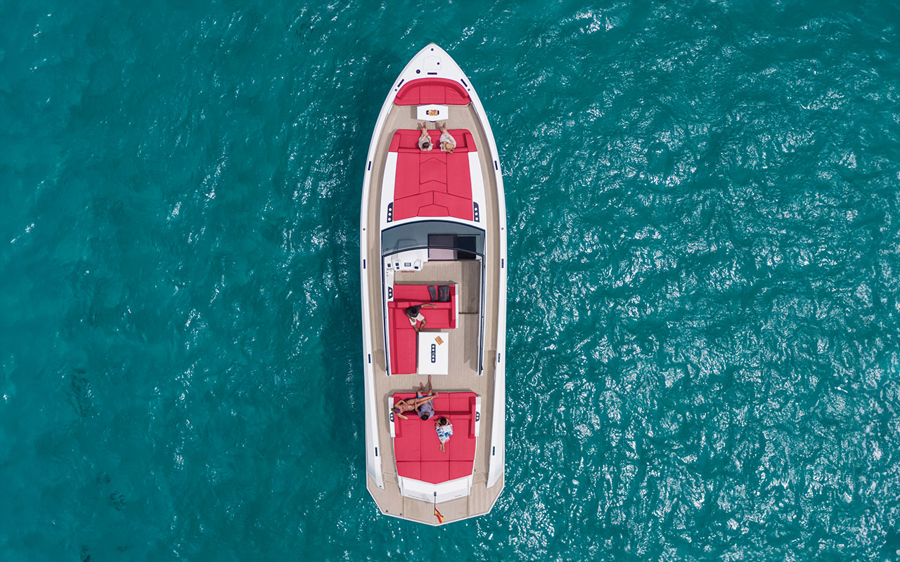 Yacht Charter Ibiza Vanquish VQ 54 exterior